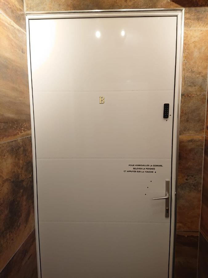 Suite Appart Place Versepuy Шантийи Экстерьер фото