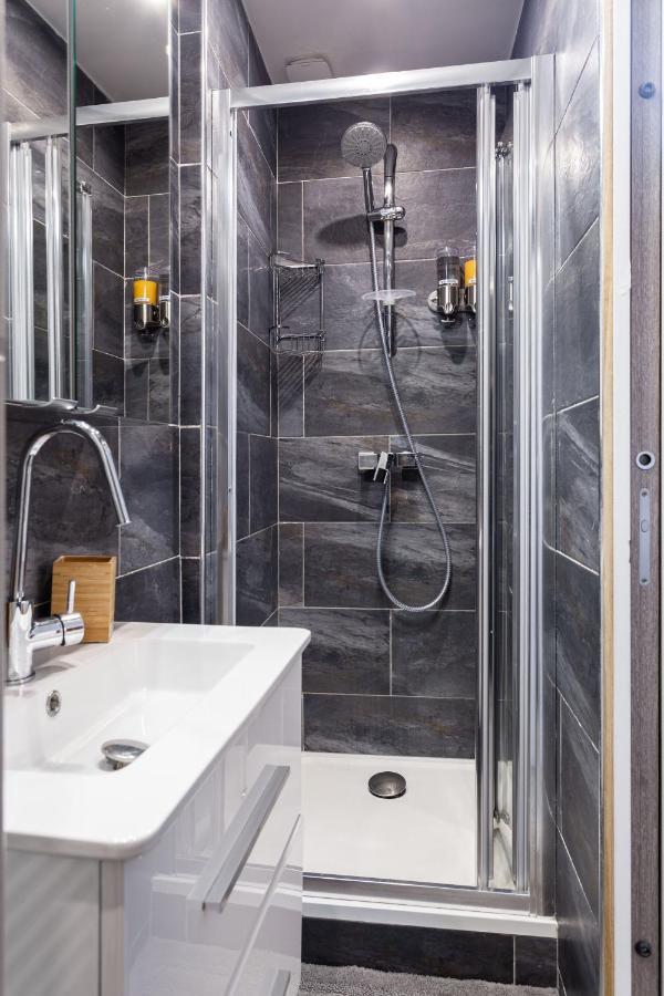 Suite Appart Place Versepuy Шантийи Экстерьер фото