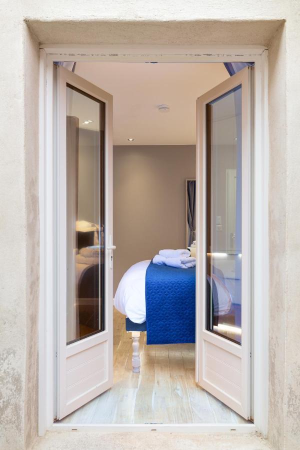 Suite Appart Place Versepuy Шантийи Экстерьер фото