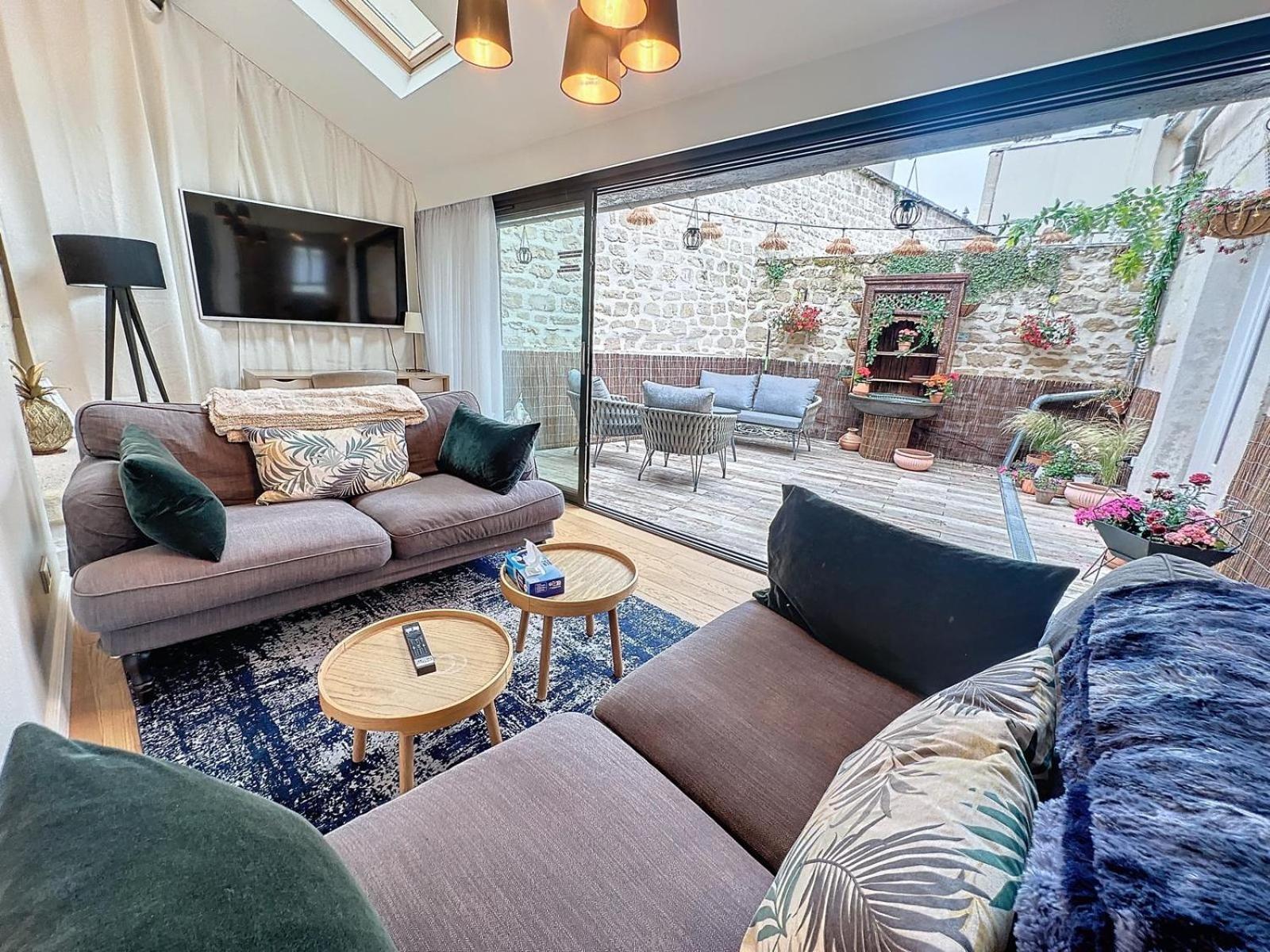 Suite Appart Place Versepuy Шантийи Экстерьер фото